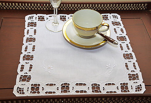 Square Placemat. Dynasty Embroidery & Cutworks. 14"square. 1pc.